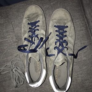 Adidas Men’s gray suede sneakers style M20390